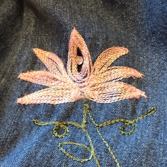 Embroidered Denim Shirt Jacket Shacket by Nectar Size Medium 12-14 - Picture 10 of 11